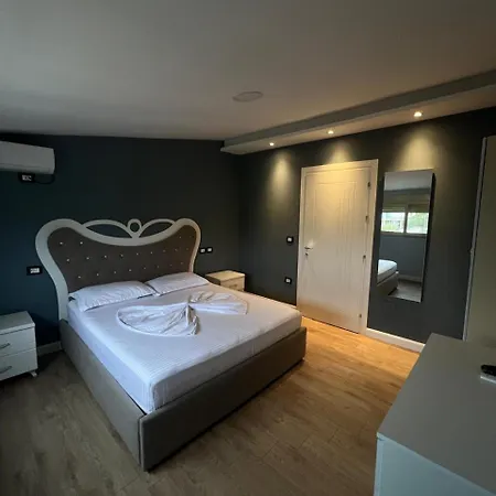 Appartamento Four L's *