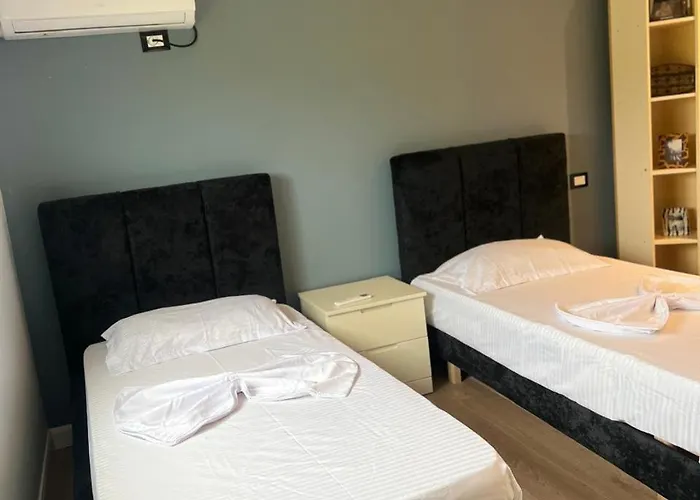 Appartamento Four L's Arape-Rashbulli